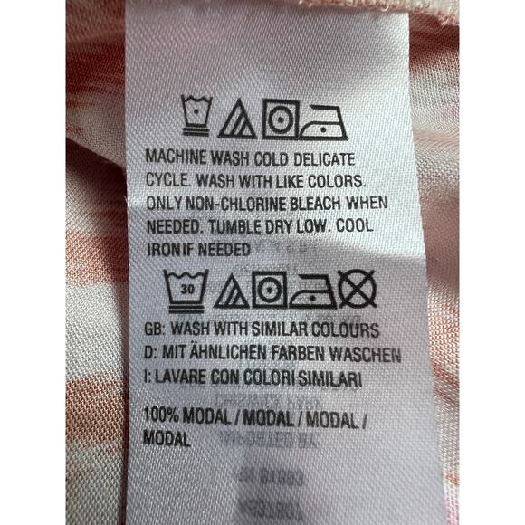 Destination 365 Top Womens Size Large Ikat Print Split-Neck Blouse Pink Blouse - Picture 9 of 10